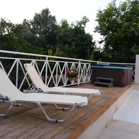 Apartament Luxury Fani House Next To Harbor Area With Jacuzzi Pafos Zewnętrze zdjęcie