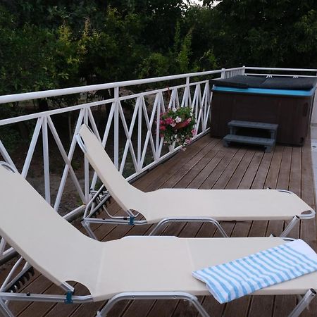 Apartament Luxury Fani House Next To Harbor Area With Jacuzzi Pafos Zewnętrze zdjęcie
